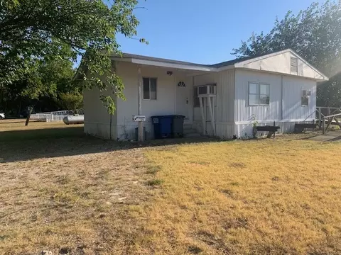 124 Hillcrest Ln, Red Oak, TX 75154