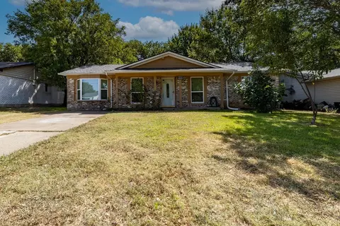 1113 Venus St, Cedar Hill, TX 75104