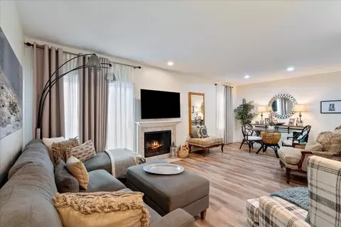 6900 Skillman St #202, Dallas, TX 75231