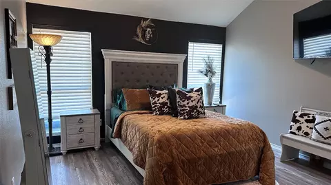 916 Telluride Dr, Arlington, TX 76001