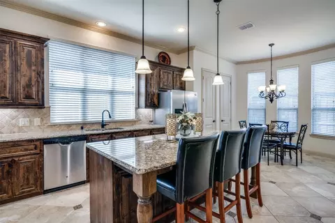 5600 Granada Dr, Mckinney, TX 75071