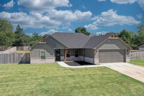 19332 Cedarpark Pl, Lindale, TX 75771
