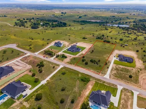 1035 Kingsley Ct, Weatherford, TX 76087