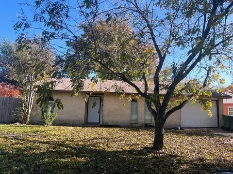 234 Trailridge Dr, Garland, TX 75043