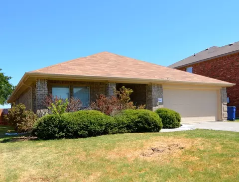 1404 Reiger Dr, Greenville, TX 75402
