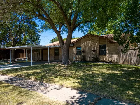 2314 N Parkway Blvd, Mesquite, TX 75149