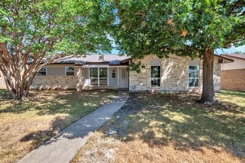 3733 Burning Tree Ln, Garland, TX 75042