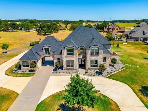 1611 Taylor Bridge Ct, Burleson, TX 76028
