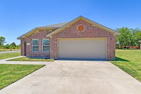2916 Emma Ln, Mabank, TX 75147