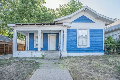 2215 Ellis Ave, Fort Worth, TX 76164