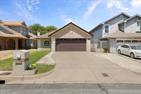 1436 Eastview St, Fort Worth, TX 76134