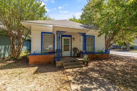 900 Haines Ave, Dallas, TX 75208