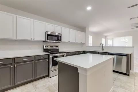 3106 Dusty Oak Dr, Dallas, TX 75227