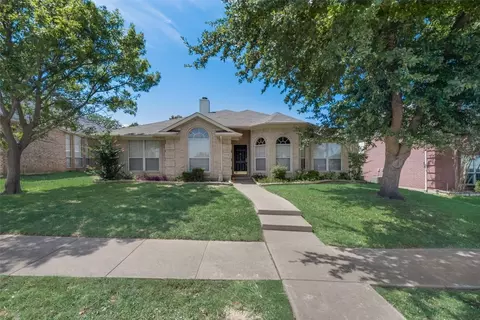 2105 Brook Tree Dr, Garland, TX 75040