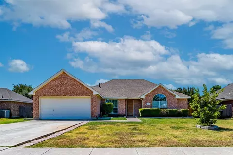 305 Lakewood Trl, Forney, TX 75126
