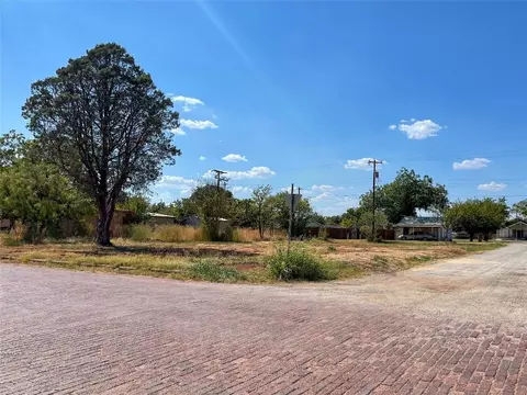 1100 W 6th St, Cisco, TX 76437