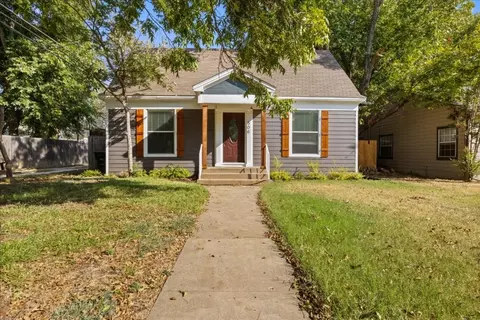 506 W Earl St, Cleburne, TX 76033