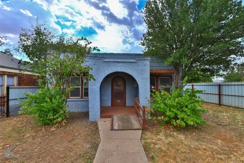 1842 Grape St, Abilene, TX 79601