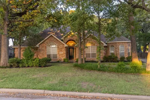 9803 Hunters Run St, Greenville, TX 75402