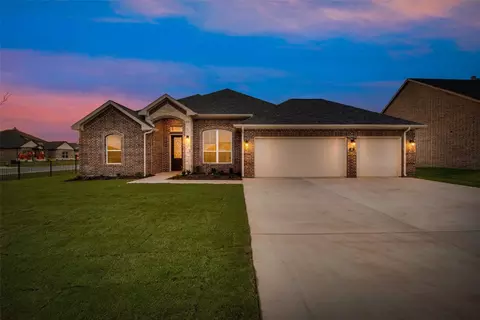 107 Clearwater Ct, Rhome, TX 76078