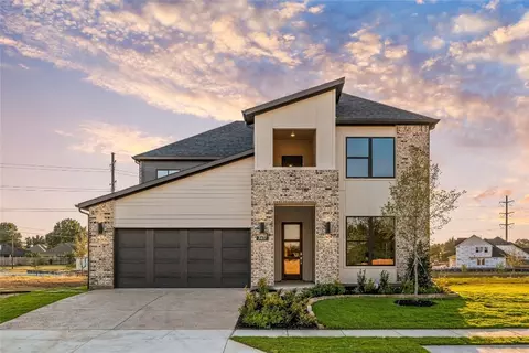 9312 Kendall Ln, North Richland Hills, TX 76182