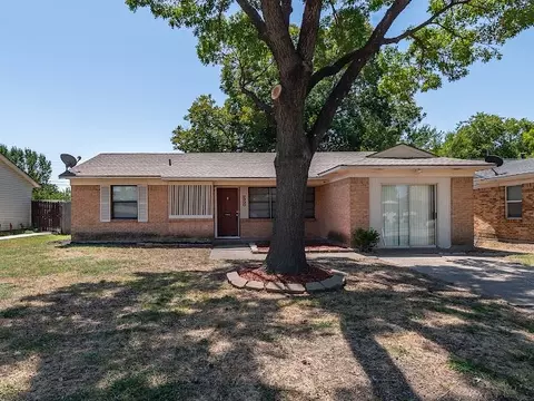 2900 Anchor Dr, Mesquite, TX 75150