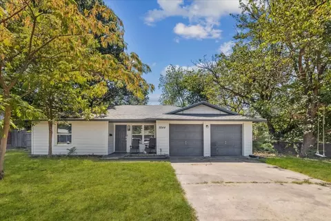 3244 Moon Dr, Mesquite, TX 75150