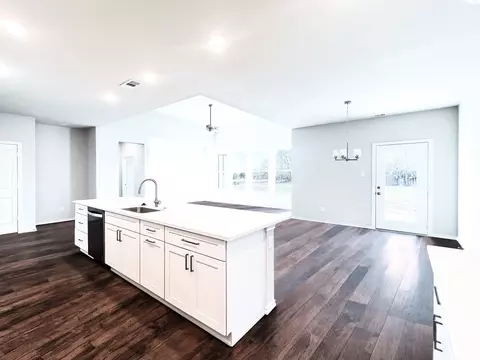 1110 Declaration Dr, Nevada, TX 75173 photo 2