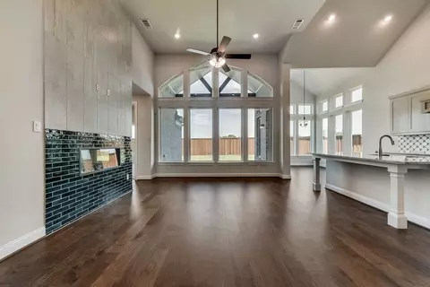 1114 Silverthorne Trl, Justin, TX 76247
