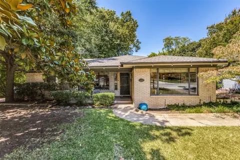 9817 Bluff Dale Dr, Dallas, TX 75218