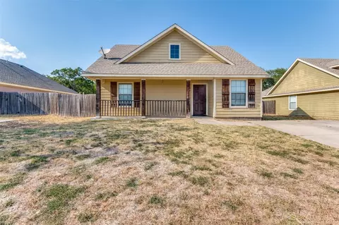 1725 Red Oak Ct, Denton, TX 76209