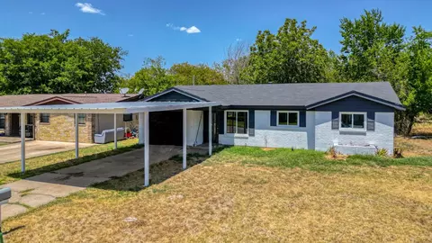 1811 21st St, Mineral Wells, TX 76067