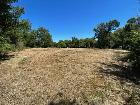 1701 Liberty St, Bonham, TX 75418