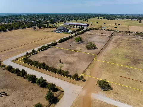 431 Prestonwood Polo Dr, Oak Point, TX 75068