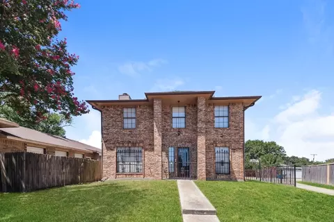 2643 Oak Bend Ln, Dallas, TX 75227