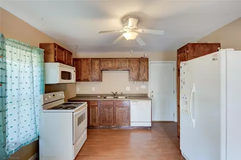 610 Batton St, Minden, LA 71055 photo 6