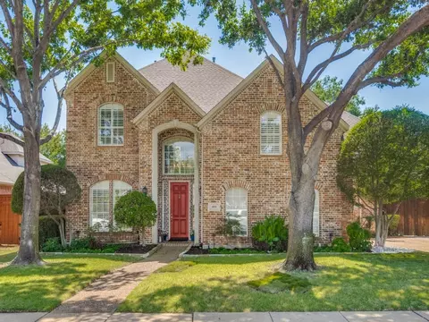 409 Avalon Ln, Coppell, TX 75019