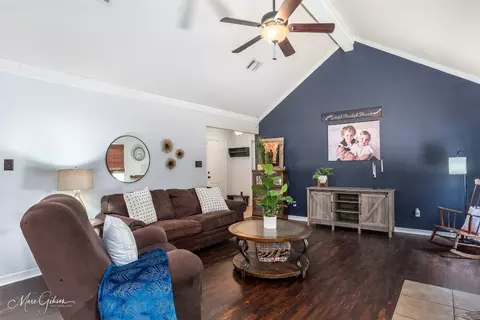 407 Cross Dr, Haughton, LA 71037