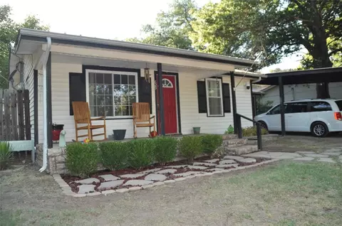 629 Alameda Rd, Azle, TX 76020