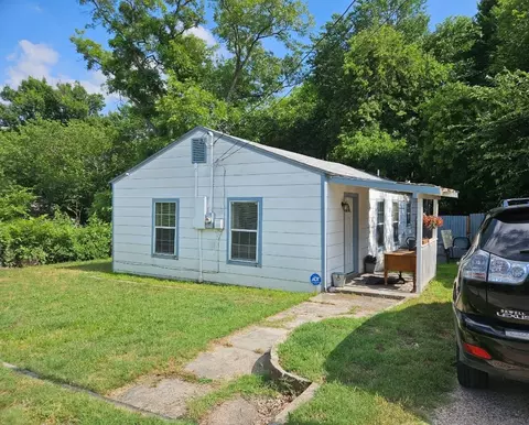 407 W Water St, Weatherford, TX 76086