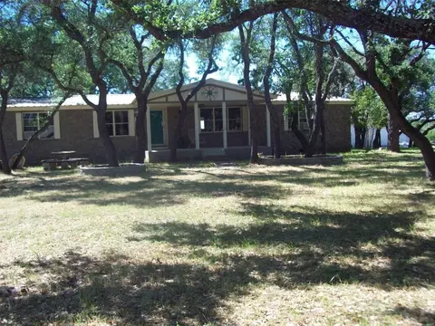 260 Cr 563, Brownwood, TX 76801