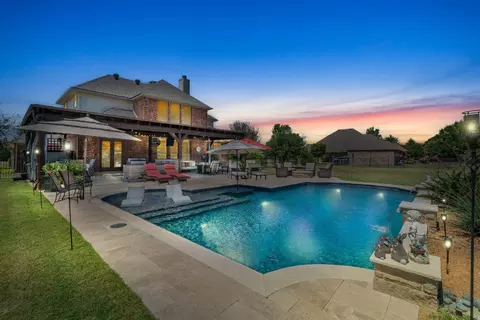 638 Cabernet Ct, Fairview, TX 75069