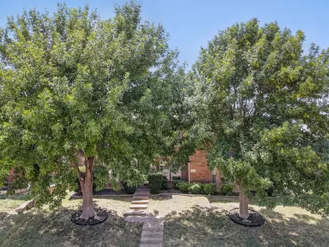 1851 Timber Ridge Dr, Frisco, TX 75036