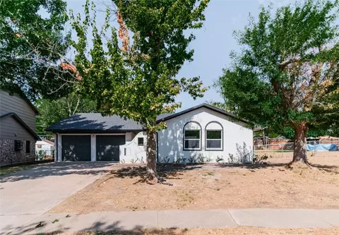 323 Merribrook Trl, Duncanville, TX 75116