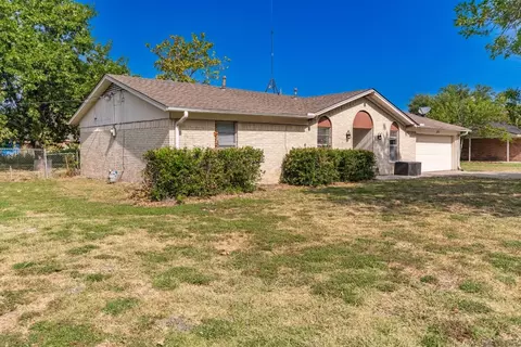 107 N 6th St, Celeste, TX 75423 photo 3