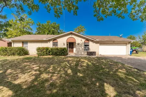 107 N 6th St, Celeste, TX 75423 photo 2