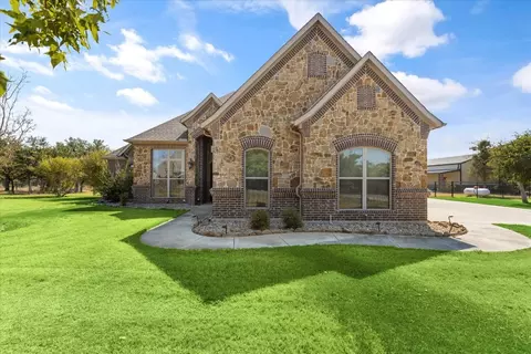 247 Wapiti Dr, Azle, TX 76020
