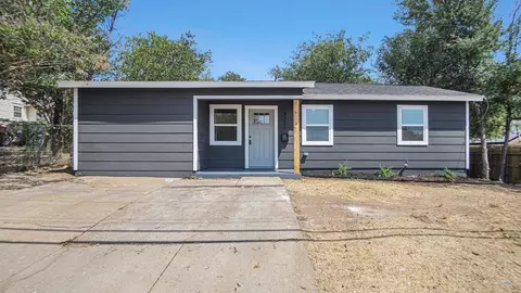 3321 Martin St, Fort Worth, TX 76119