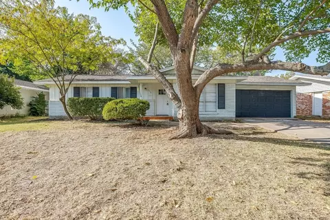 4709 S W Dr, Fort Worth, TX 76132