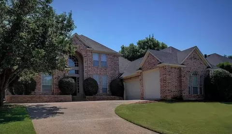 13 Forest Dr, Mansfield, TX 76063